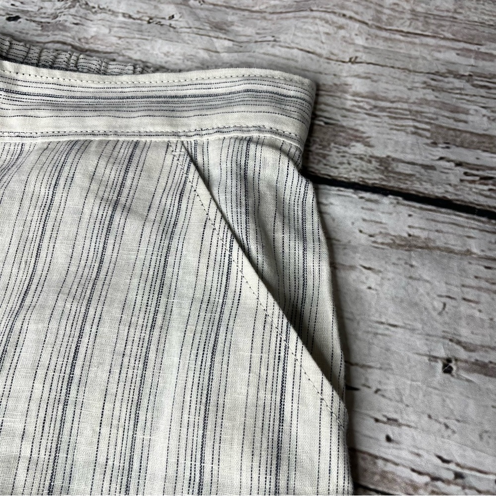 Max Studio High Waisted Striped Cropped Linen Pants Size L - Picture 4 of 6